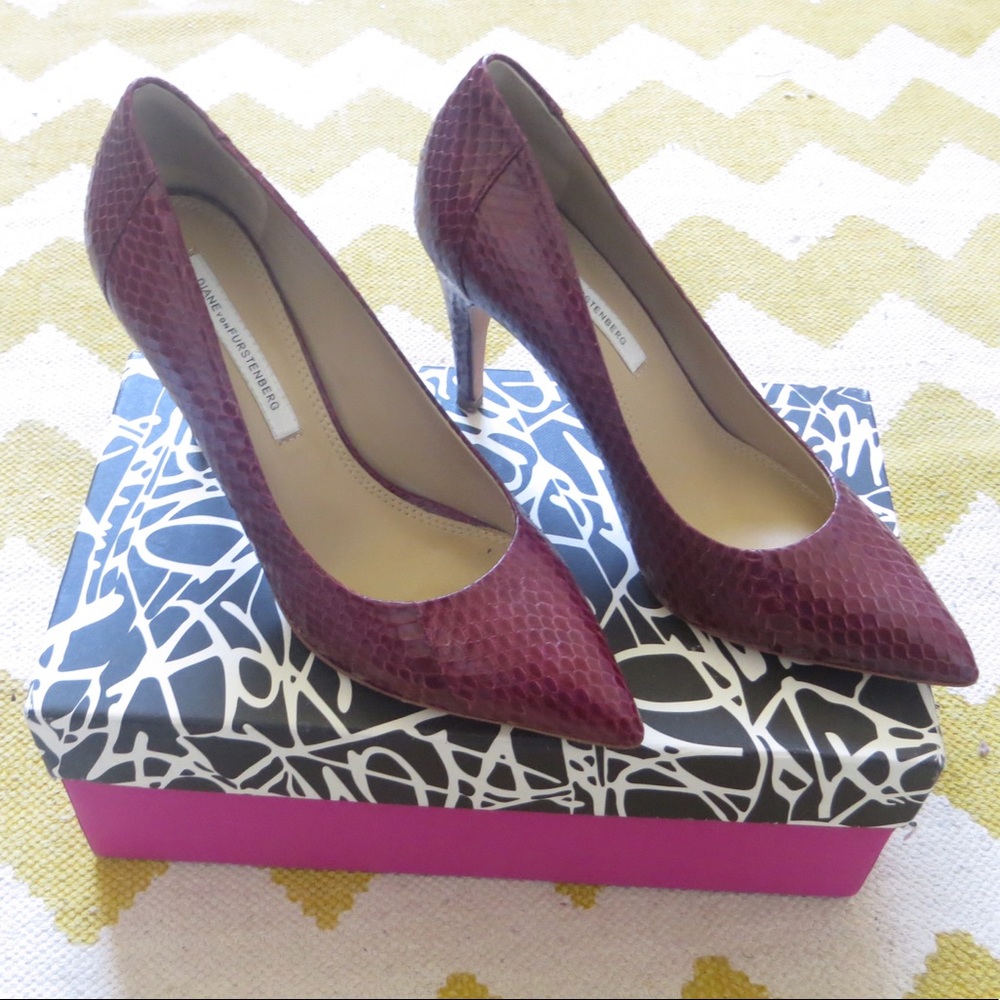 Diane Von Furstenberg Burgundy Heels